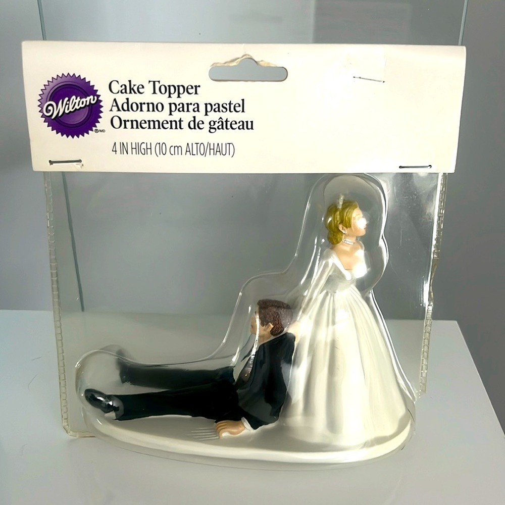 Wilton funny wedding cake topper